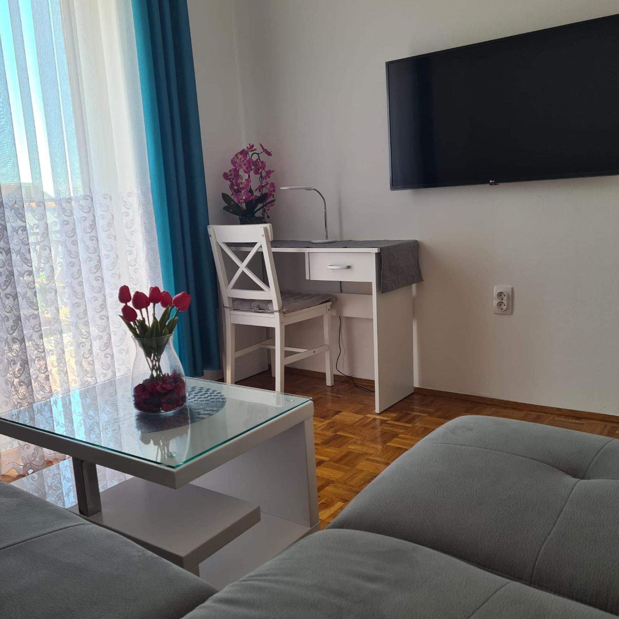 Apartman Molo View *
